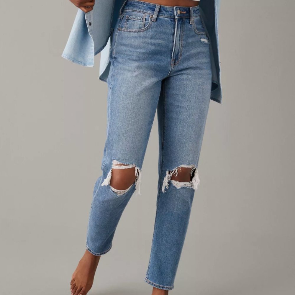 AE Mom Jeans 20L